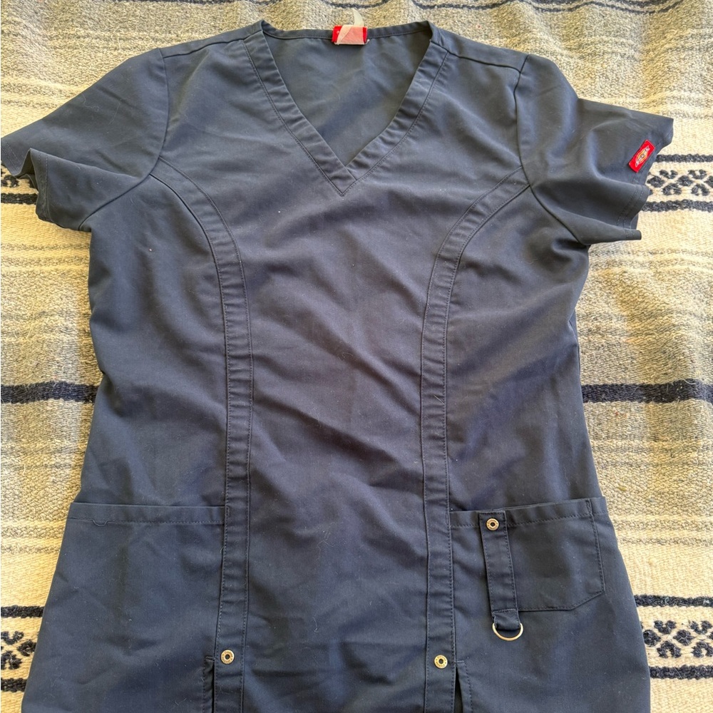 Dickies Women’s Navy Blue Scrub Top Size Small
